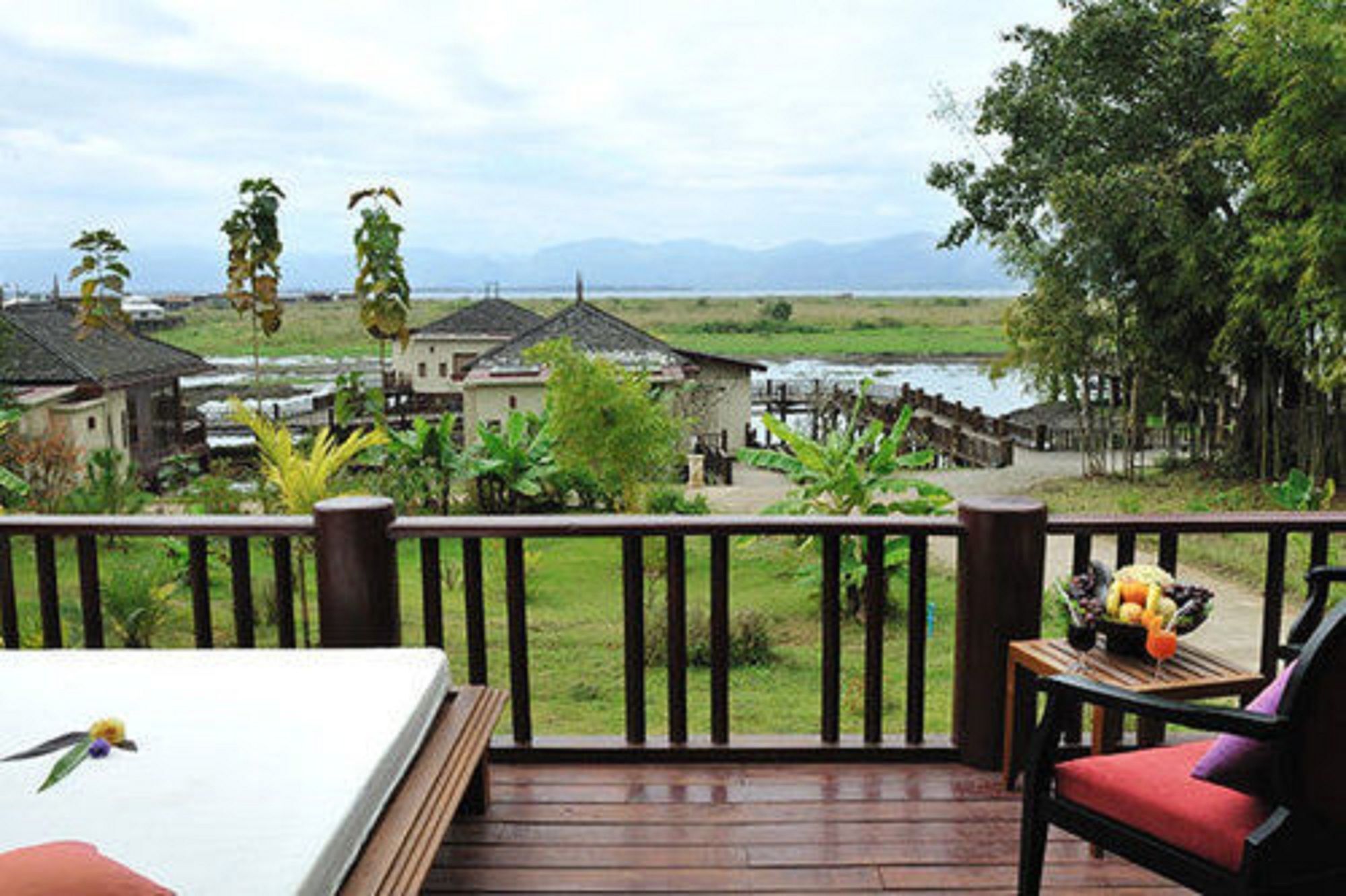 Aureum Palace Hotel & Resort Inle Nyaung Shwe Esterno foto